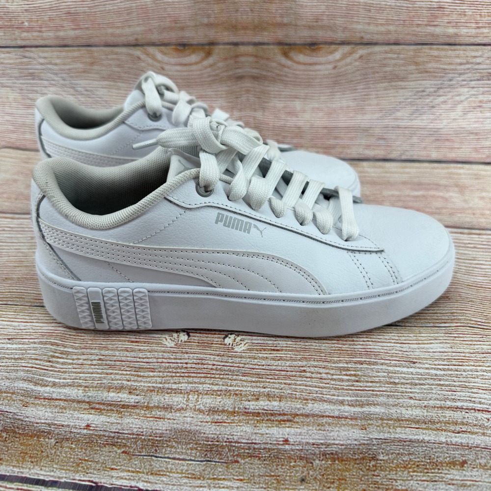 Puma Smash Platform Womens White Leather Sneakers 394006-01 Size 7.5